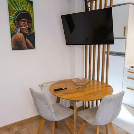 Center Διαμέρισμα *