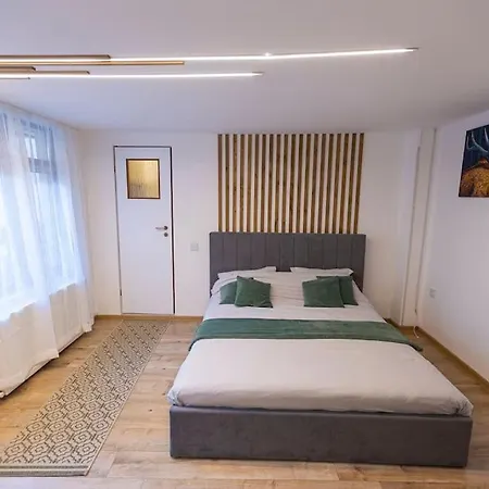 Apartment Center *
