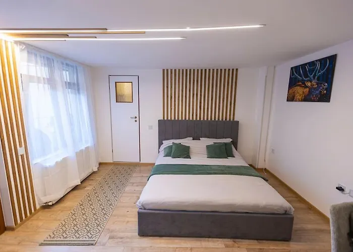 Апартаменти Center *